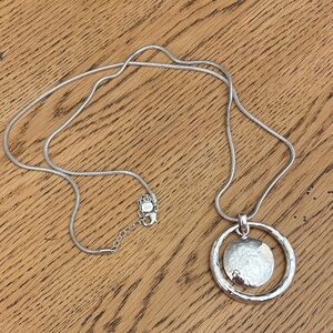 Elegant Silver Pendant Necklace